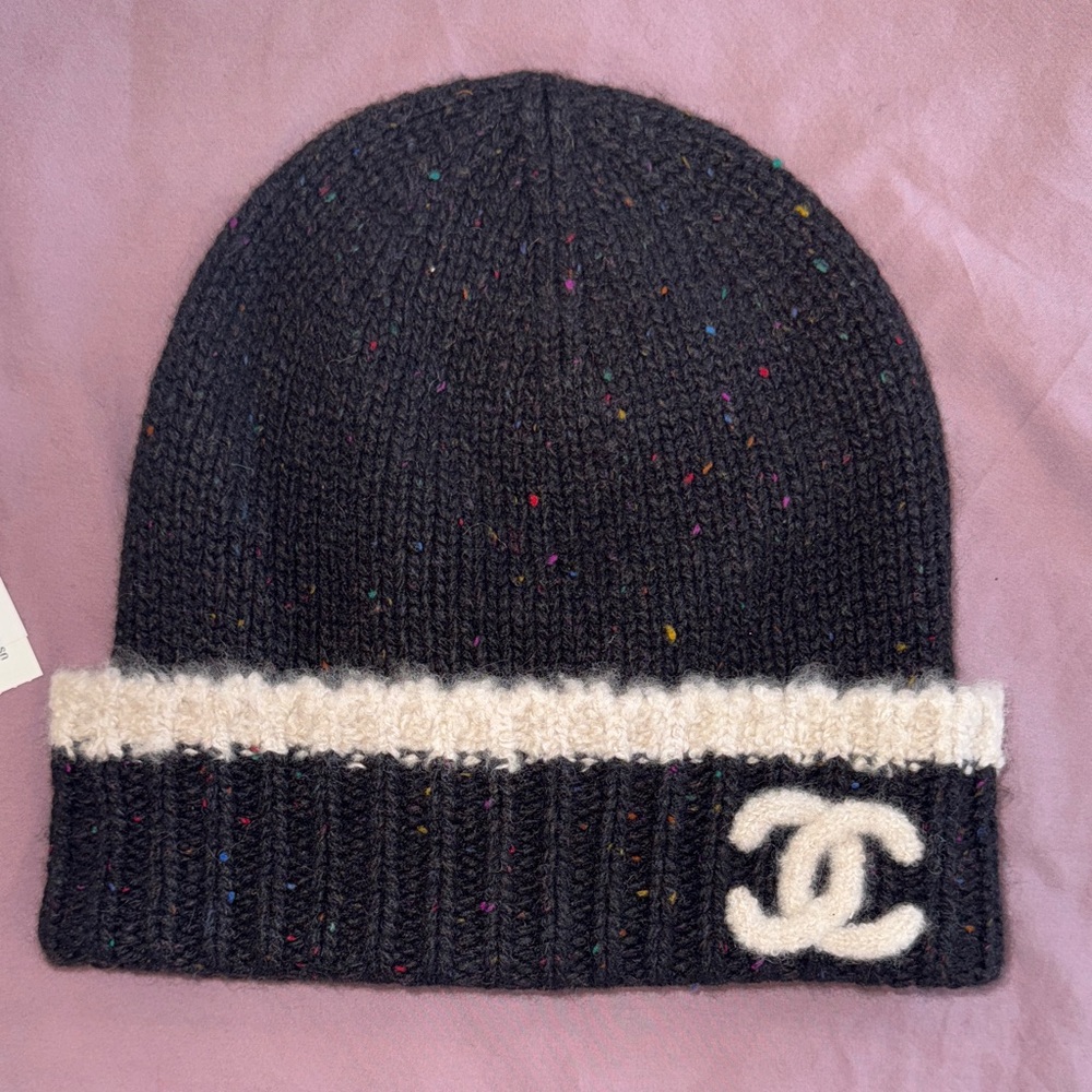 CHANEL Black Knit Beanie with White Logo 22k